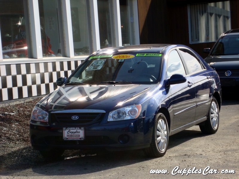 Used 2006 Kia Spectra EX Sedan for sale in Laconia, NH Cupples Car Co