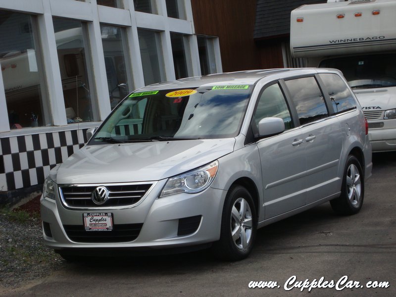 Used 2009 Volkswagen Routan SE Minivan for sale in Laconia, NH